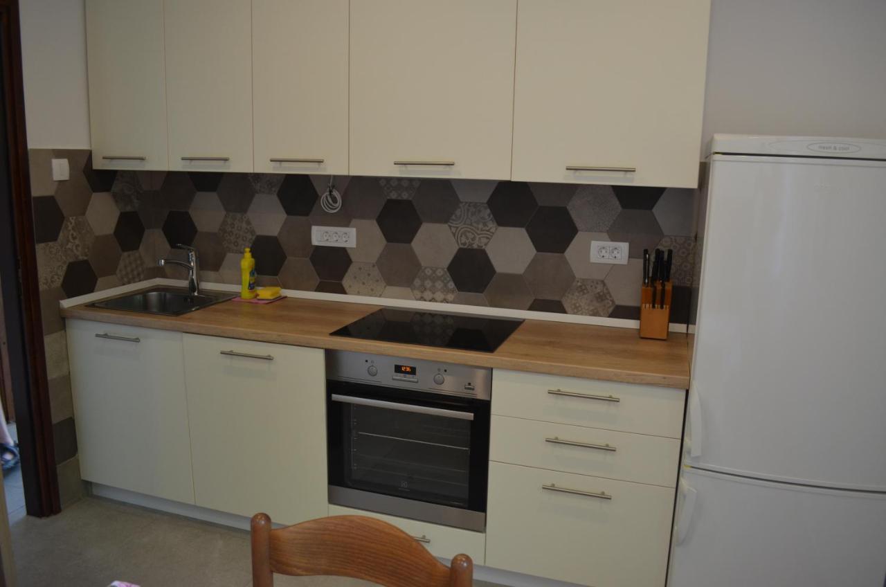 Apartments Mare Malinska Ngoại thất bức ảnh