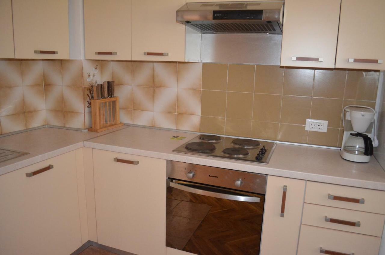 Apartments Mare Malinska Ngoại thất bức ảnh