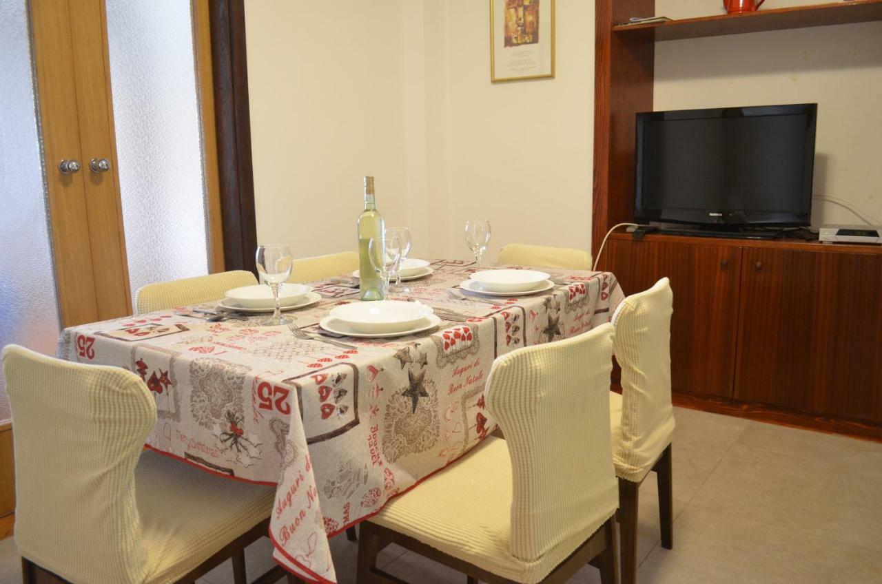 Apartments Mare Malinska Ngoại thất bức ảnh